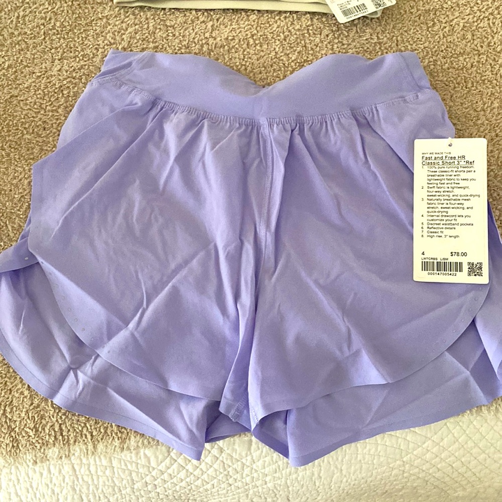 Lululemon Fast and Free high rise 3inch women’s shorts. Lilac smoke. Size 4. NWT